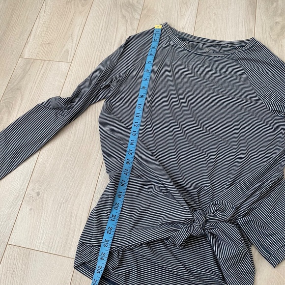 Navy & White Striped Long Sleeve Tunic Tie Front Athleisure Performance Top - Picture 8 of 15